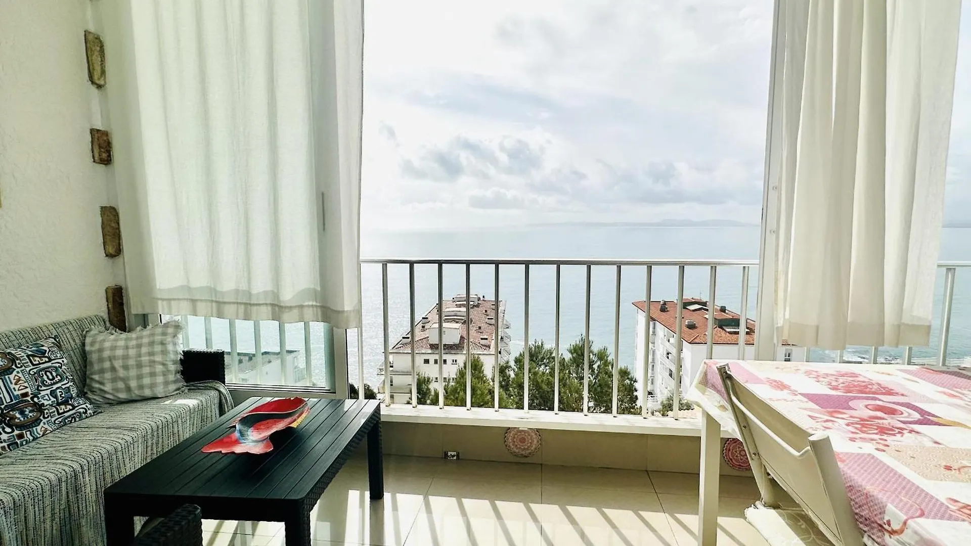 Lejlighed 3353 - Bellezza III 2- B3, Fantastico Apartamento Con Vistas Inmejorables Orientacion Sur,Al Mar, Cerca Del Camino De Ronda Y Del Castillo Trinitat. - Es-258-27 Roses Spanien